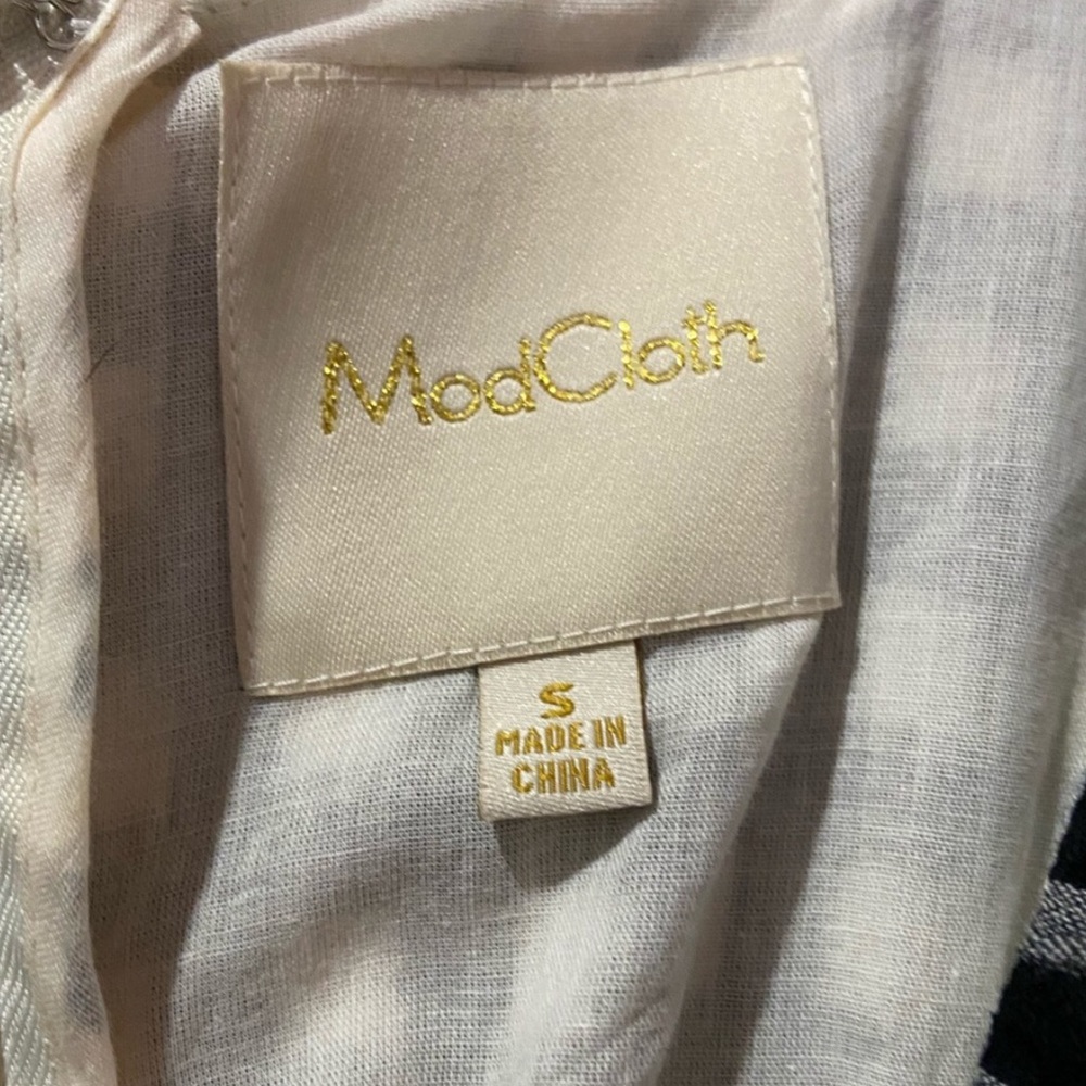 Modcloth Flutter Sleeve Gingham A-Line Dress - image 6